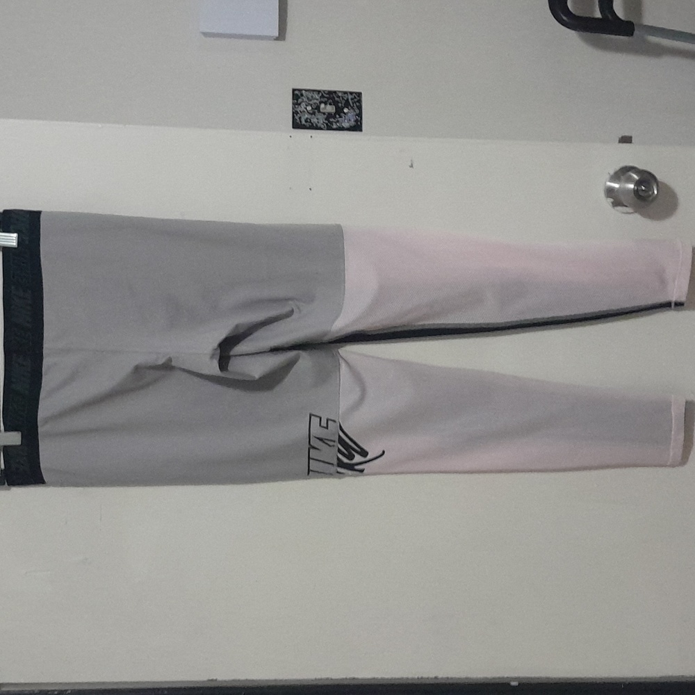 Track suit - Picture 5 of 5